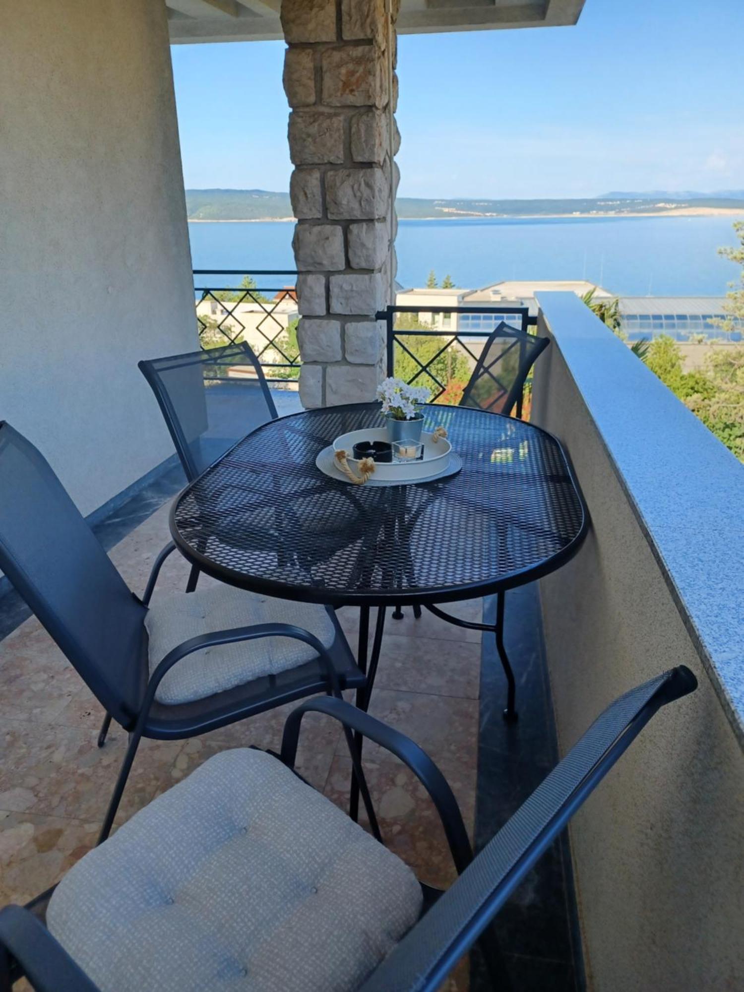 Helen Apartments Crikvenica Bagian luar foto