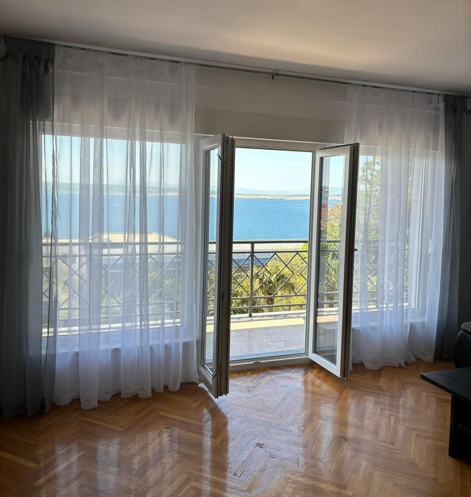 Helen Apartments Crikvenica Bagian luar foto