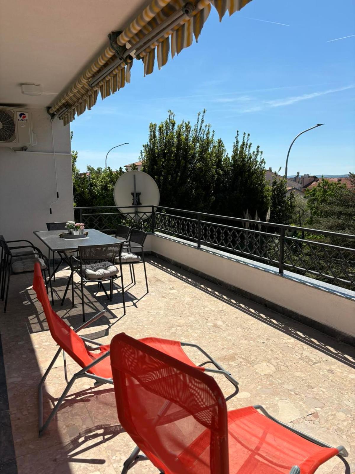 Helen Apartments Crikvenica Bagian luar foto