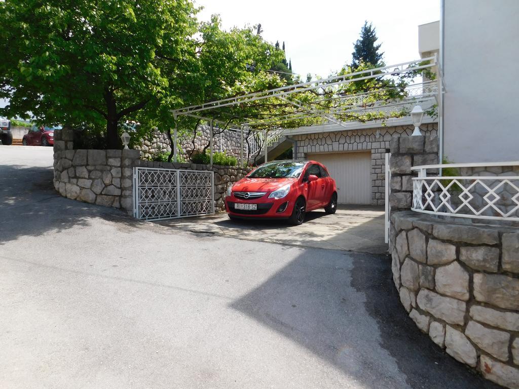 Helen Apartments Crikvenica Bagian luar foto